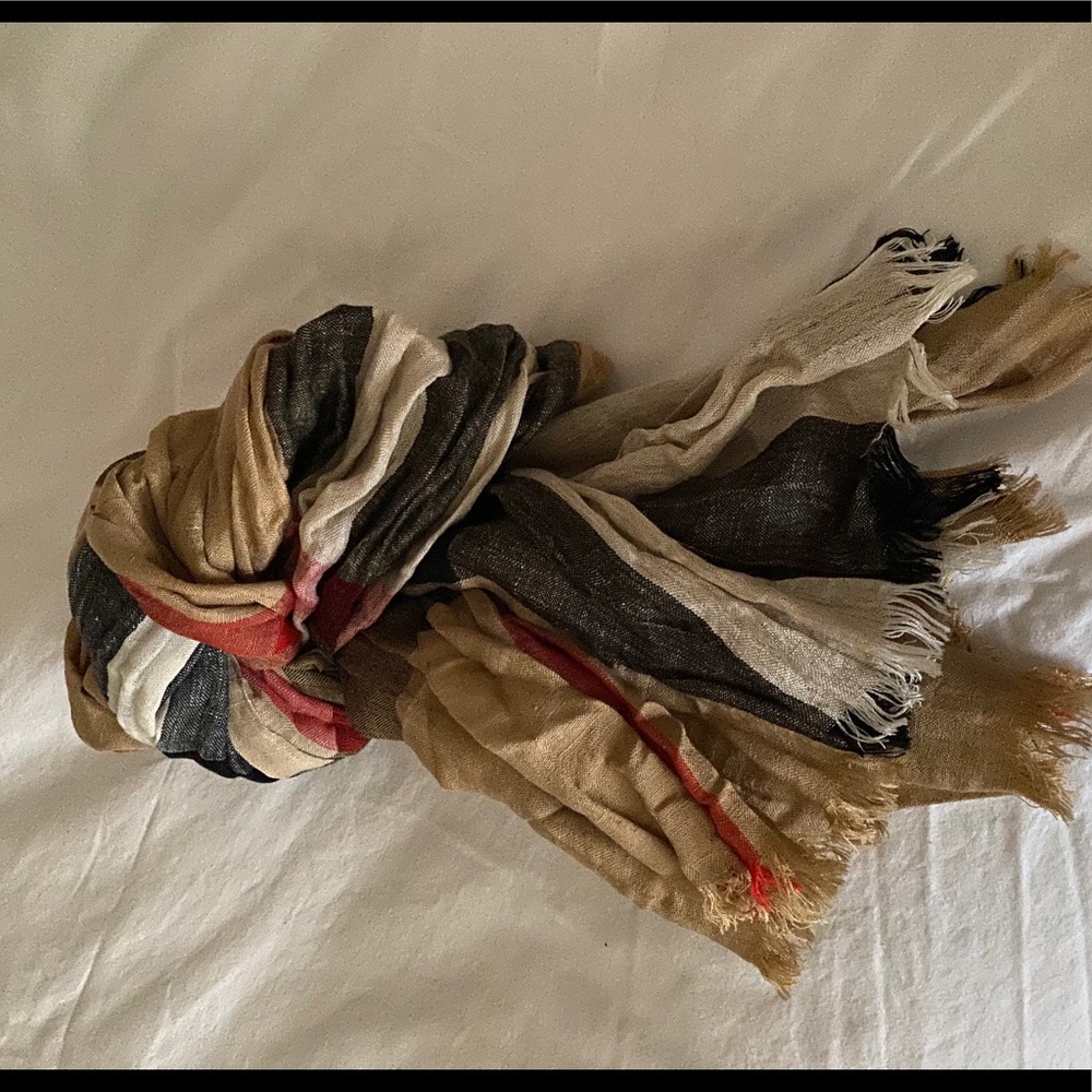 Burberry linen scarf